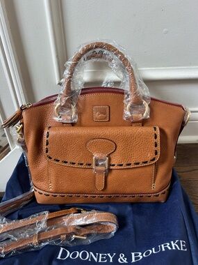 New Dooney & Bourke Florentine Leather Pocket Satchel Bag Purse Natural Brown